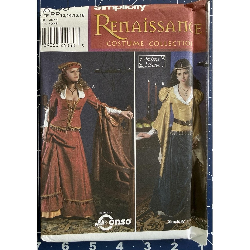 Simplicity Andrea Schewe Designed Pattern 9246 Renaissance Costume‎ Size 12-18